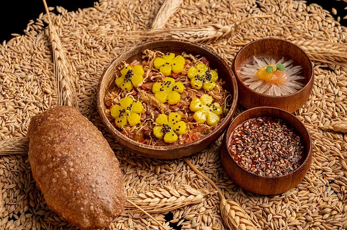 迪拜美食地图：米其林、古早味、海底餐厅，闯入美食的“一千零一夜”